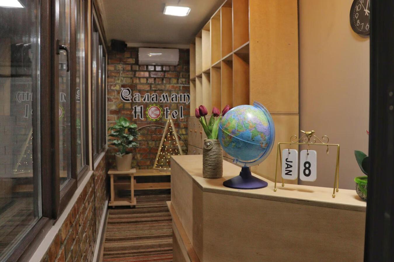 Salamat Hotel Bishkek Ngoại thất bức ảnh