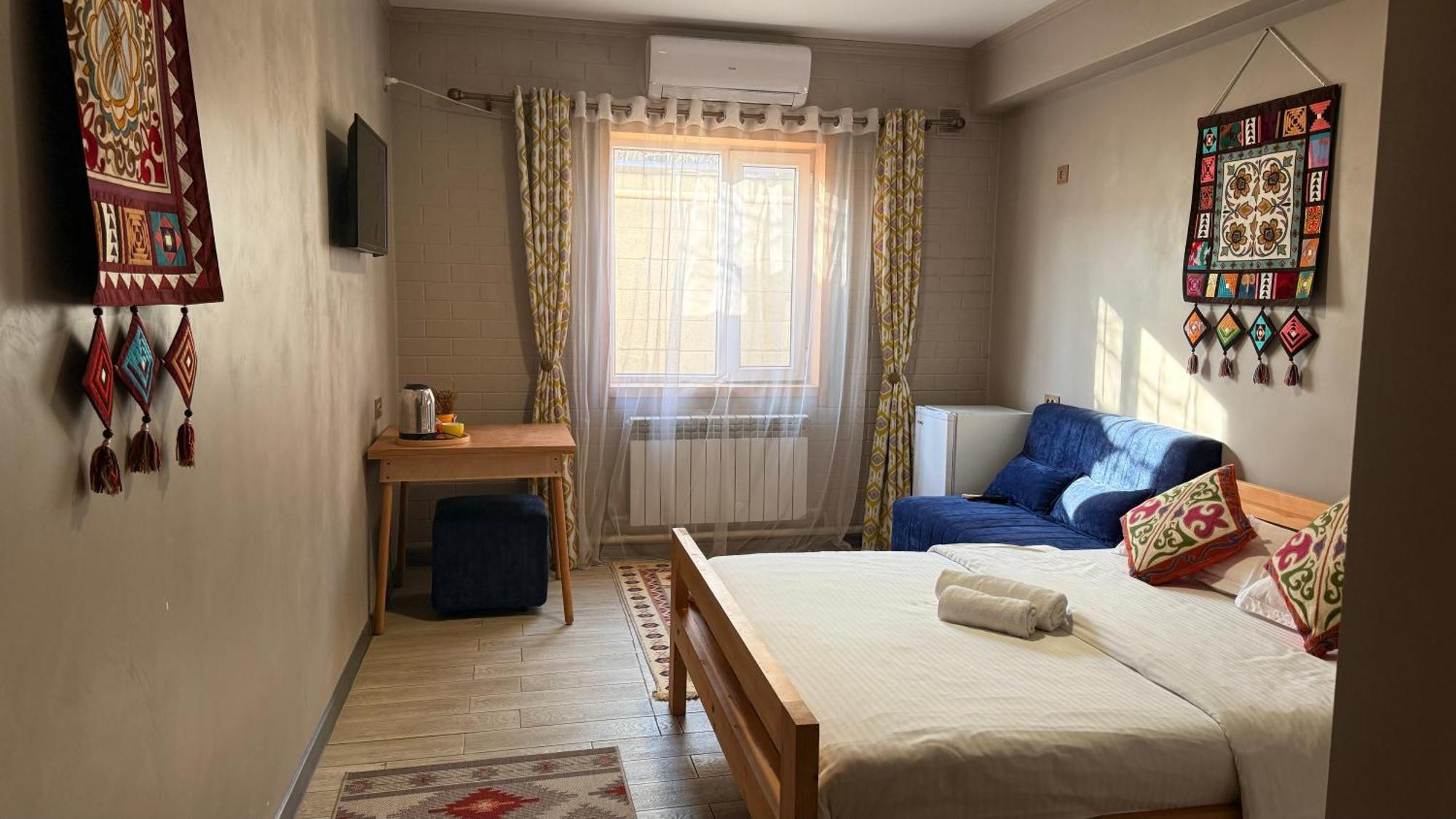 Salamat Hotel Bishkek Ngoại thất bức ảnh