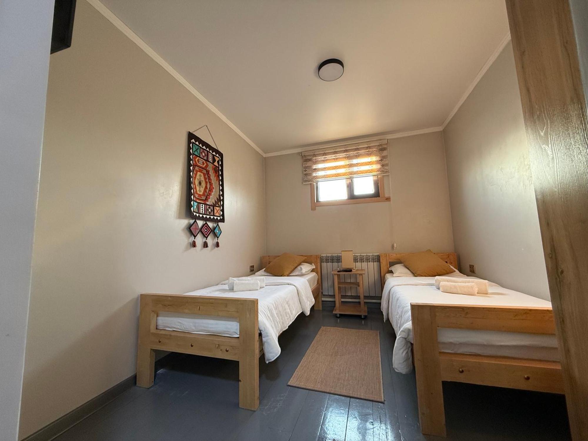 Salamat Hotel Bishkek Ngoại thất bức ảnh