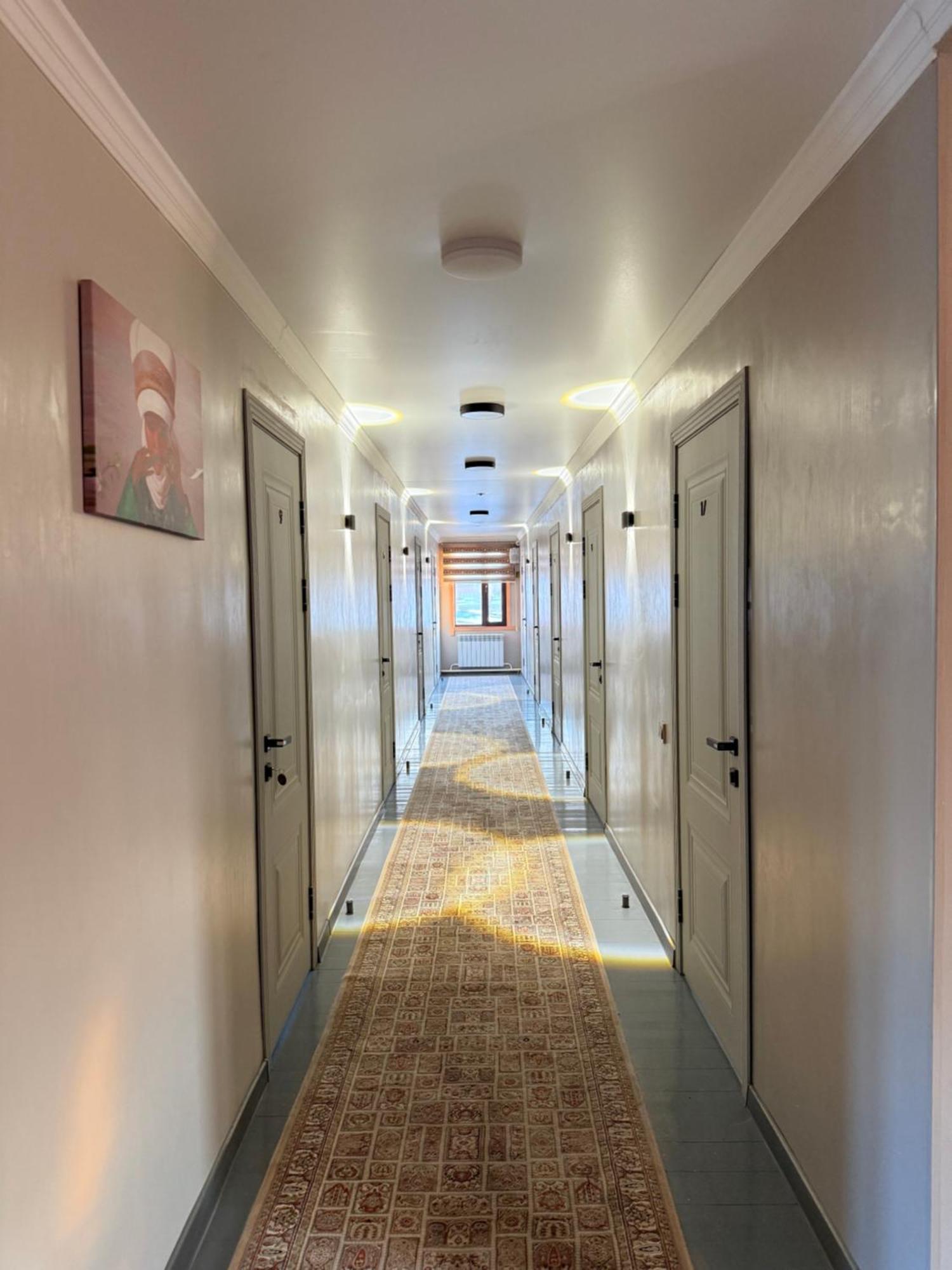Salamat Hotel Bishkek Ngoại thất bức ảnh