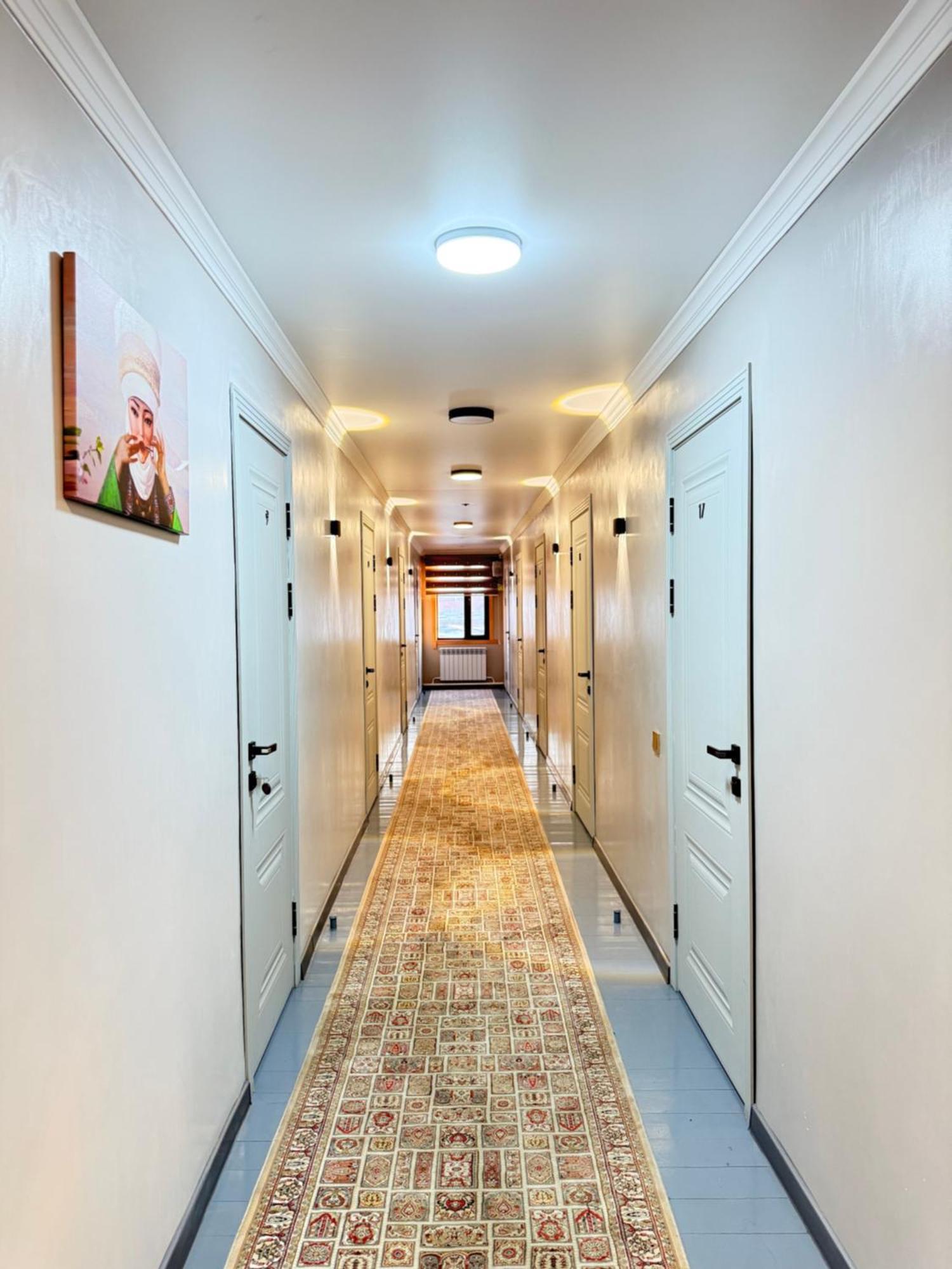 Salamat Hotel Bishkek Ngoại thất bức ảnh