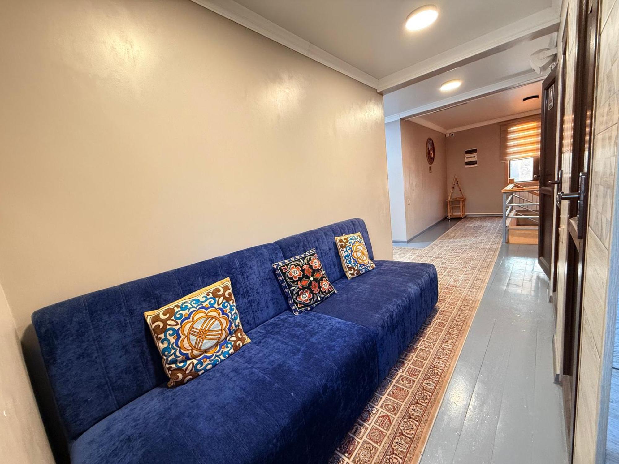Salamat Hotel Bishkek Ngoại thất bức ảnh